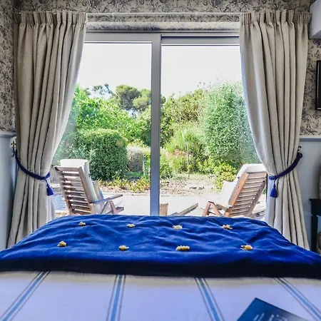 Tennis Club House Guest house *