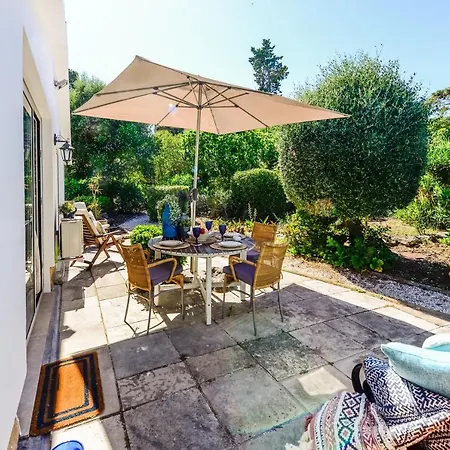 Tennis Club House Guest house 3*